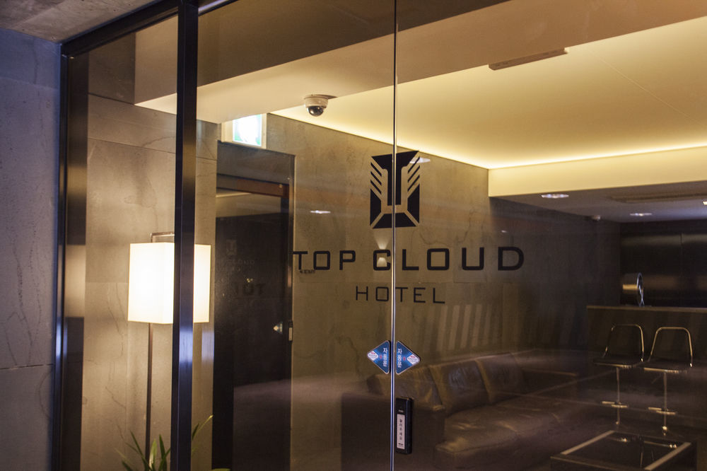 Suwon Top Cloud Hotel Buitenkant foto