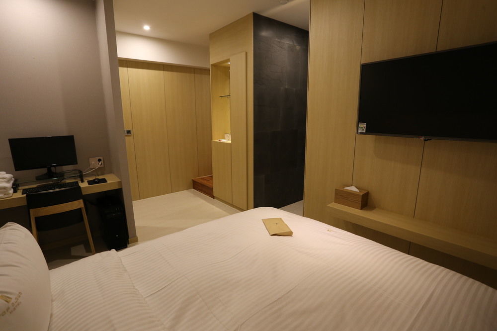 Suwon Top Cloud Hotel Buitenkant foto