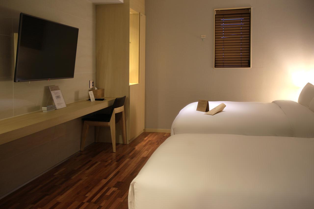 Suwon Top Cloud Hotel Buitenkant foto