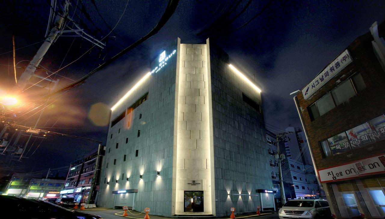Suwon Top Cloud Hotel Buitenkant foto