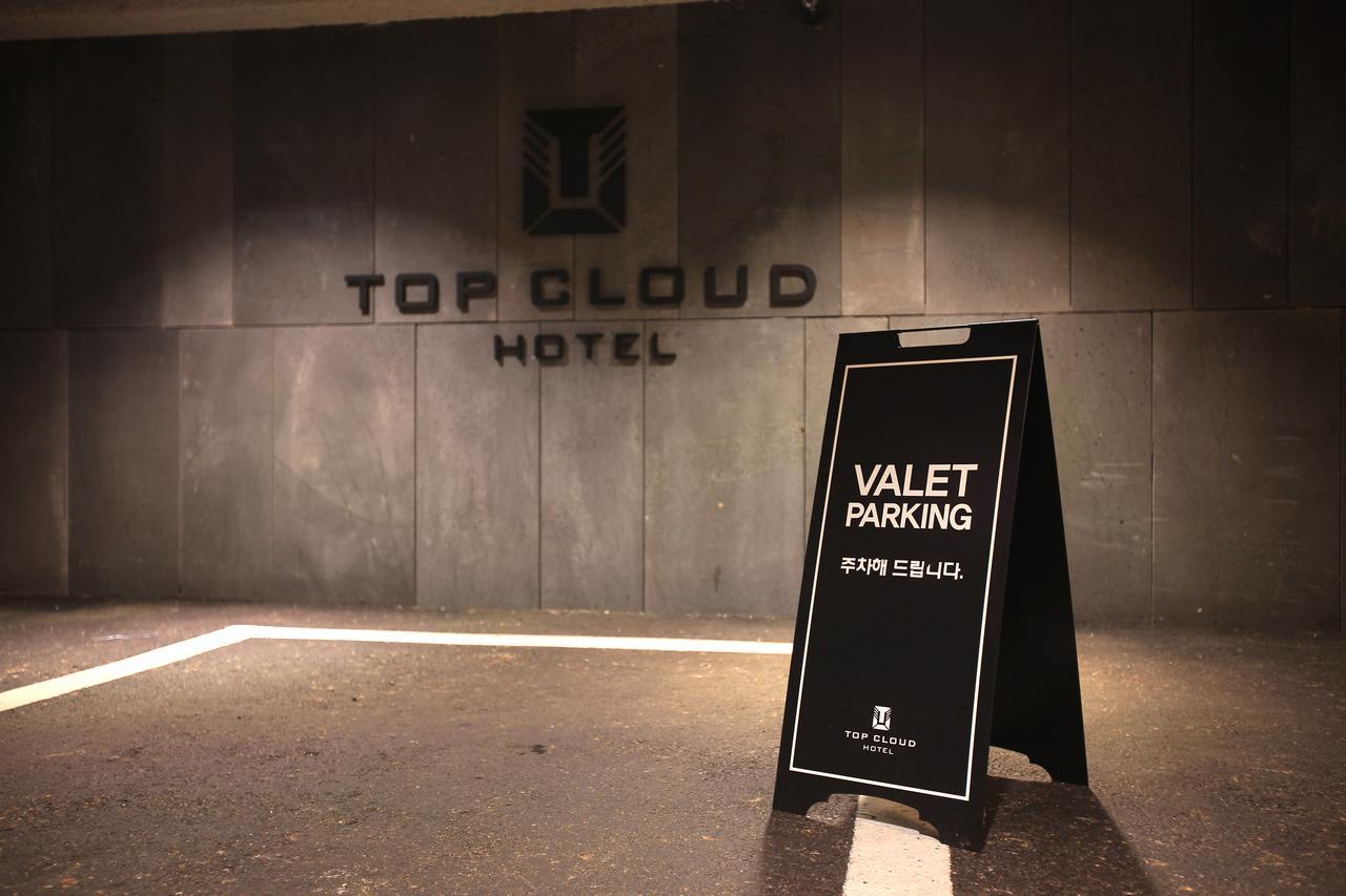 Suwon Top Cloud Hotel Buitenkant foto
