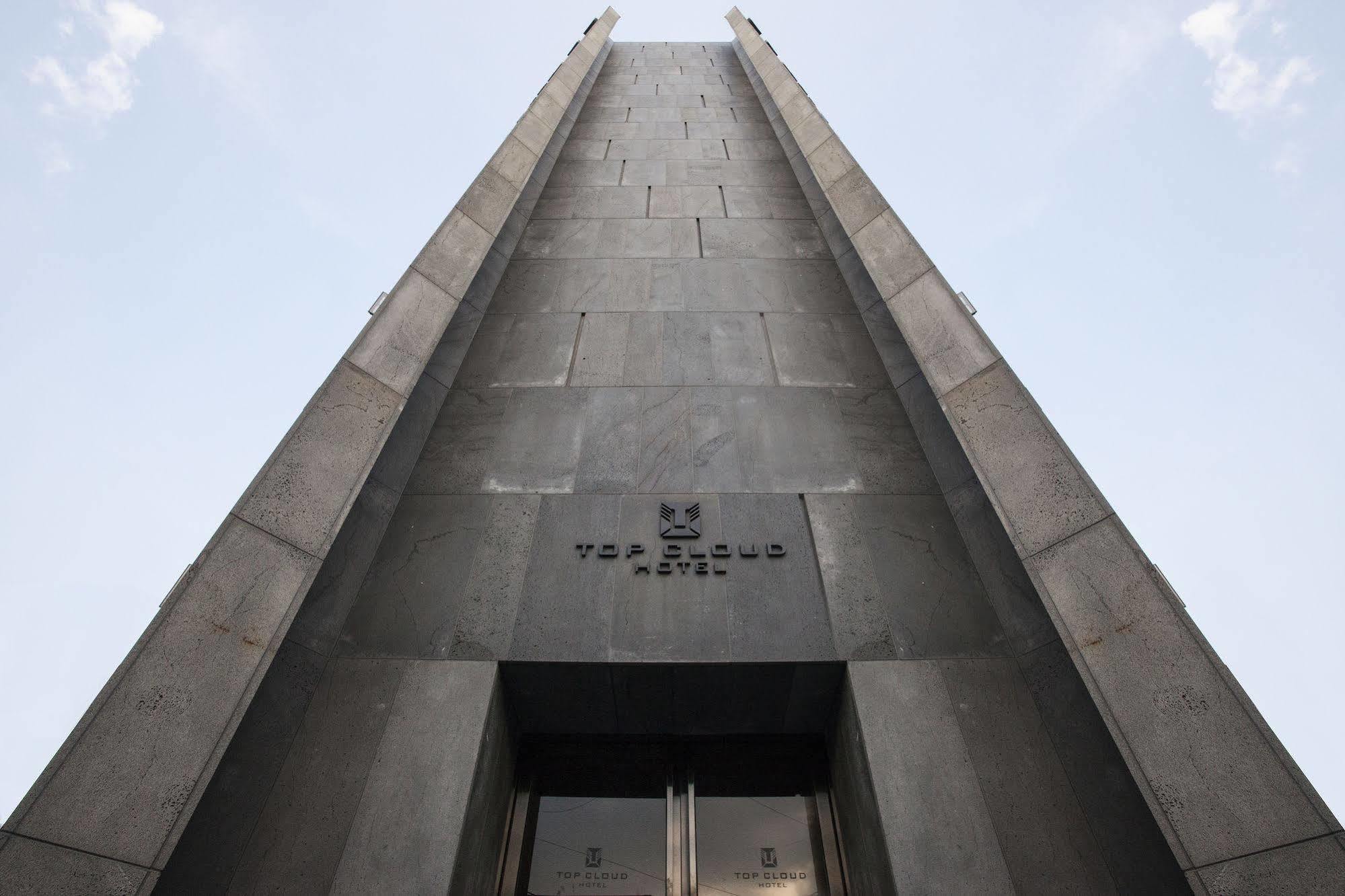 Suwon Top Cloud Hotel Buitenkant foto