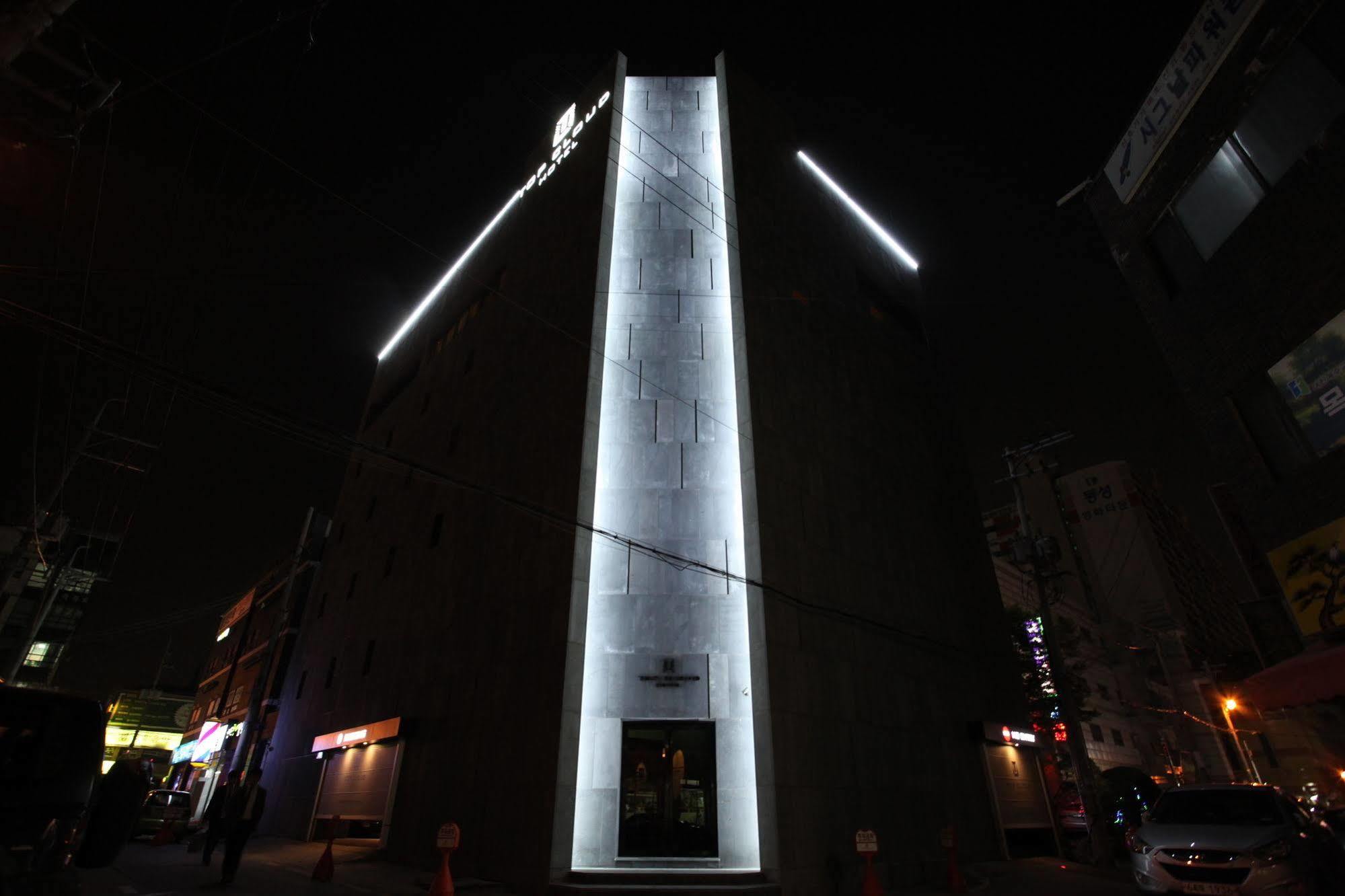 Suwon Top Cloud Hotel Buitenkant foto