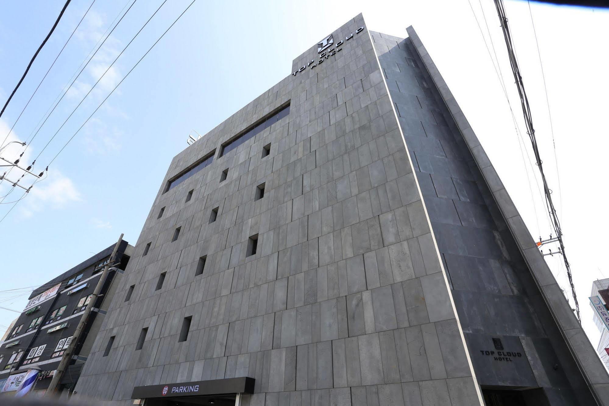 Suwon Top Cloud Hotel Buitenkant foto