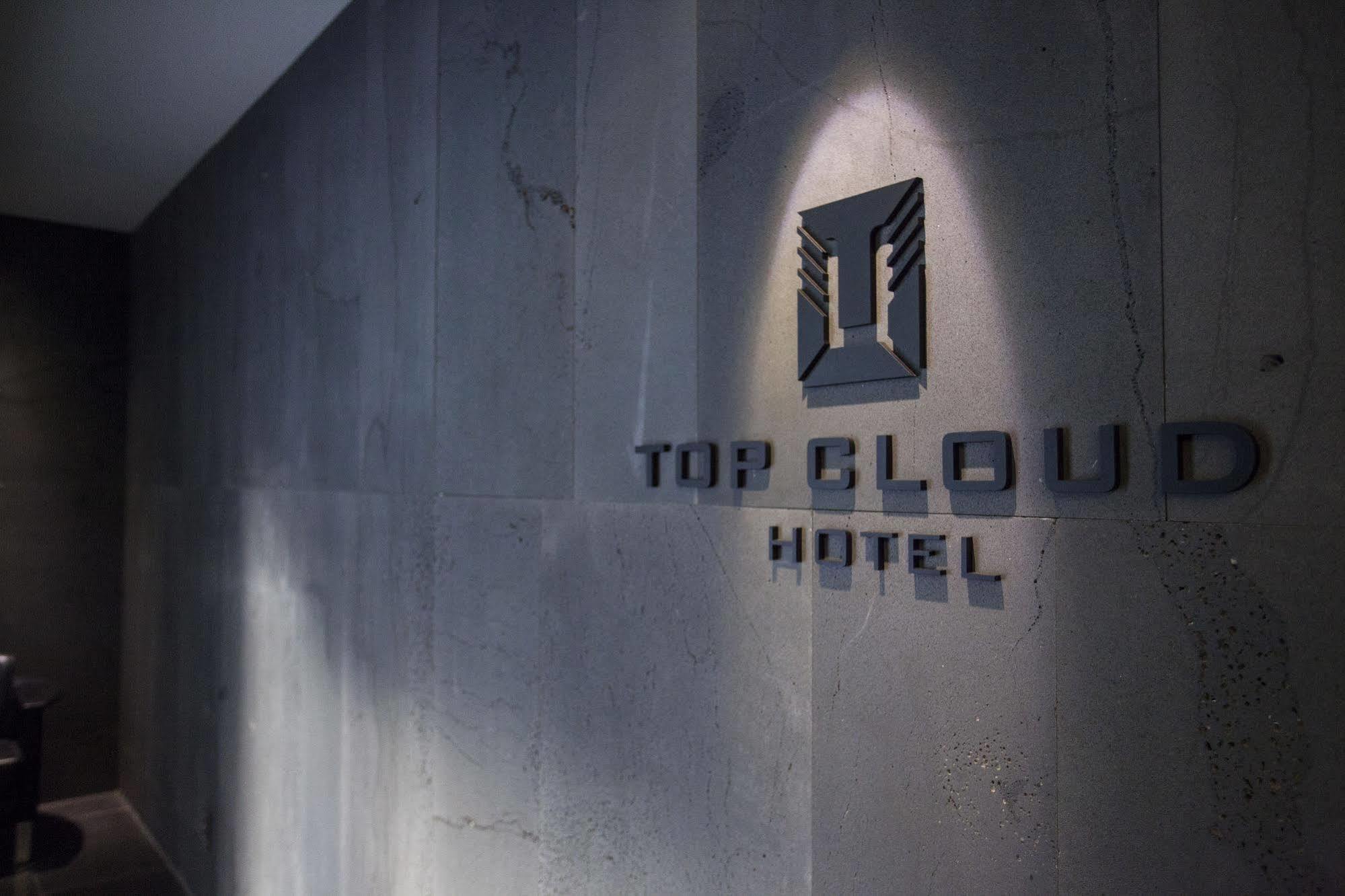 Suwon Top Cloud Hotel Buitenkant foto