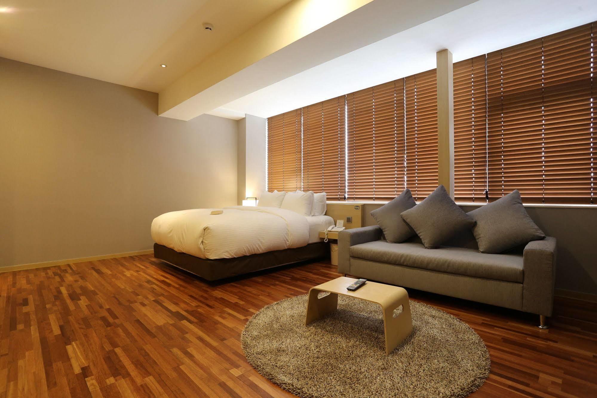 Suwon Top Cloud Hotel Buitenkant foto
